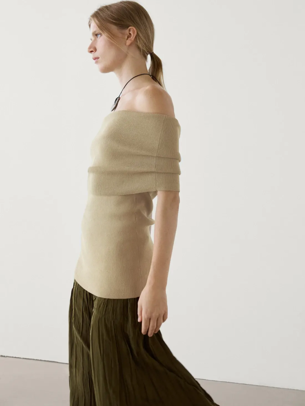 Massimo Dutti Трикотажный топ из смесового хлопка, зеленоватый