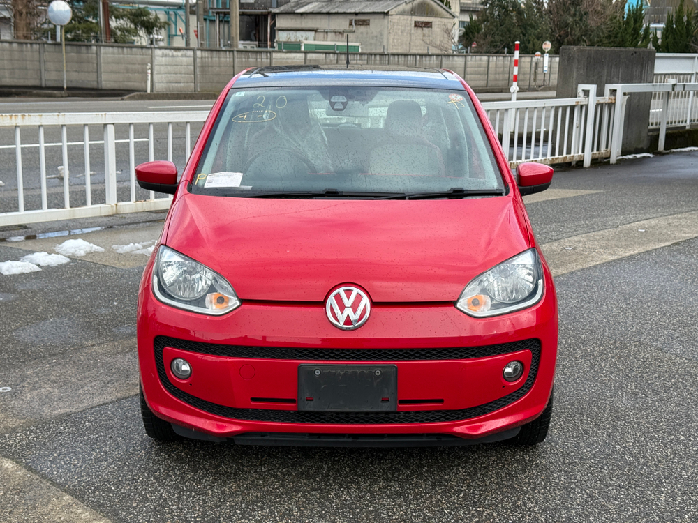 Volkswagen up!, 2013