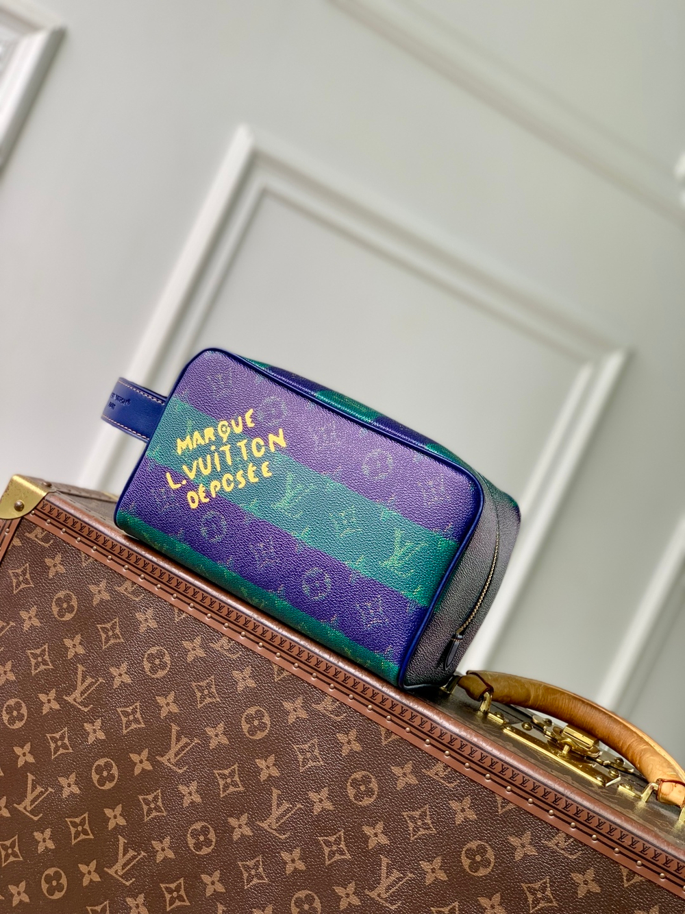 Louis Vuitton Locker Dopp Kit