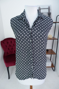 Блузка с интересным рисунком из вискозы 44 размер