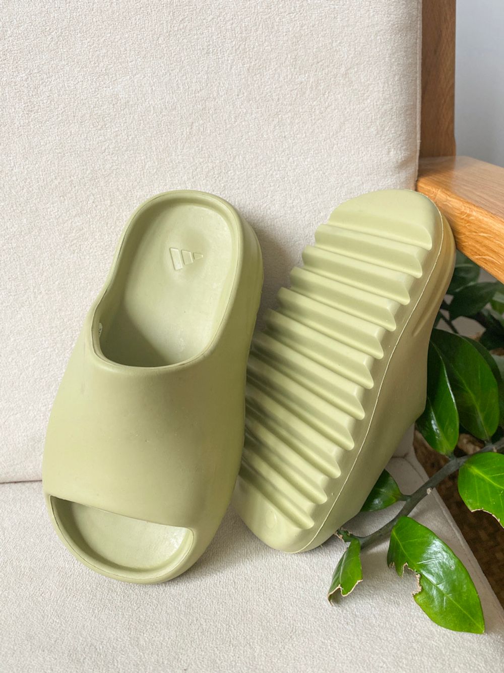 Шлепанцы Adidas Yeezy, 26