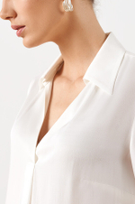 22984 Блузка женская (молочный)