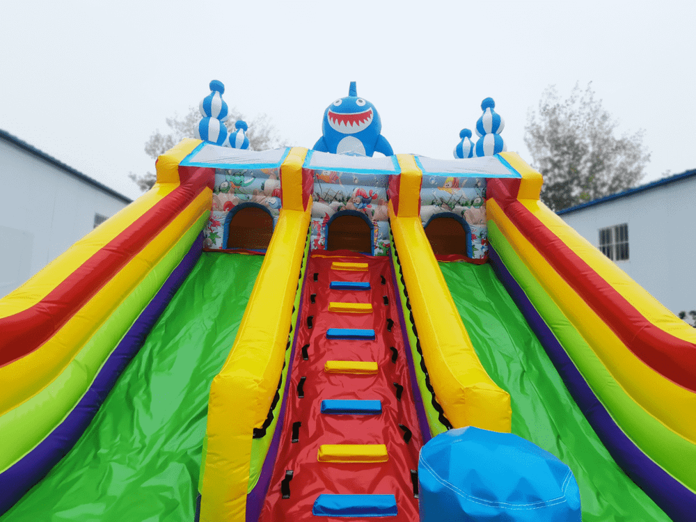 Коммерческий надувной батут с горкой «В гостях у моря» 9*5*5 м