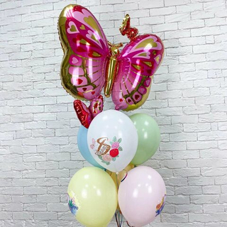 Композиция из воздушных шаров "Розовая бабочка"