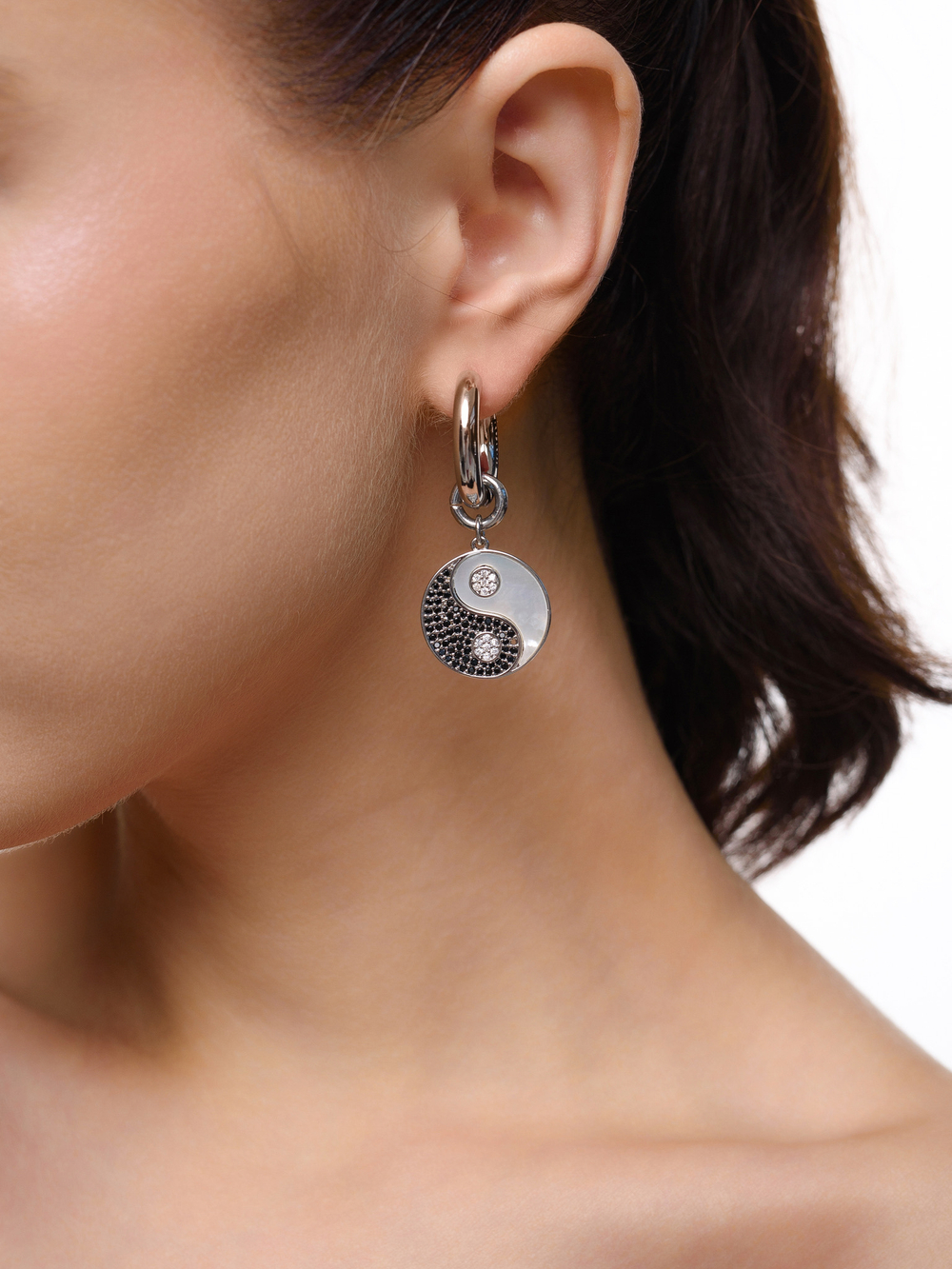 Серьги "Yin Yang" с перламутром Silver