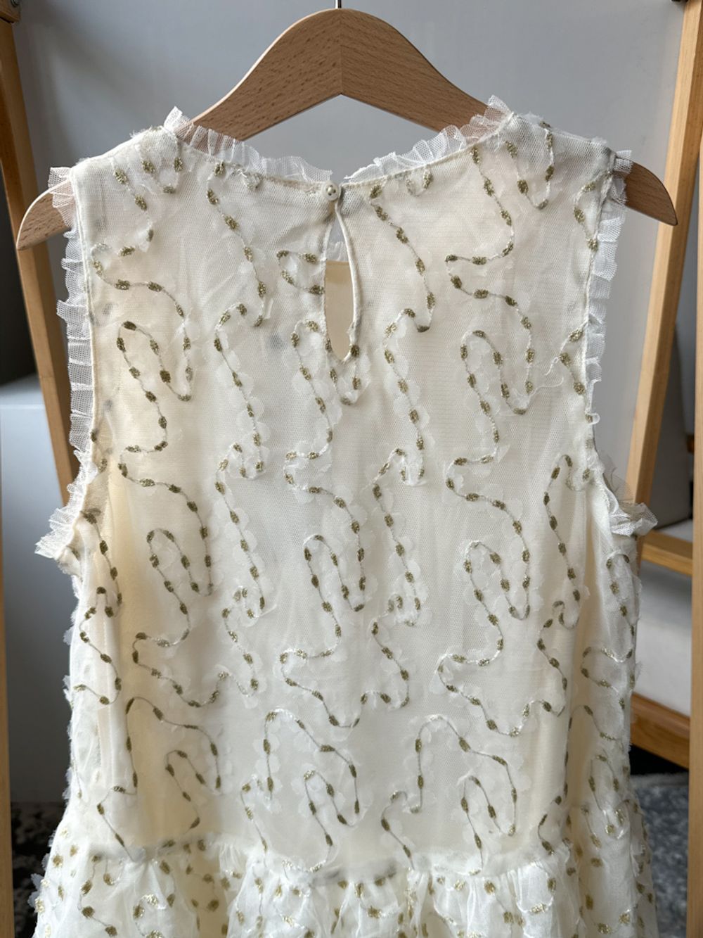 Новое платье из тюля Zara, 140