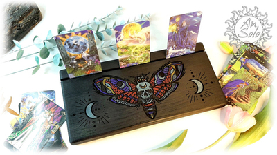 Алтарь-доска для таро "Ночной мотылёк"