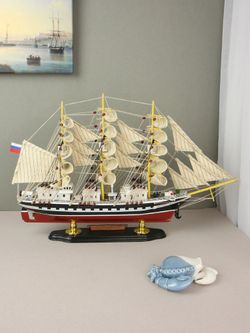 Meteor Lights Модель парусника Паллада, 52 см