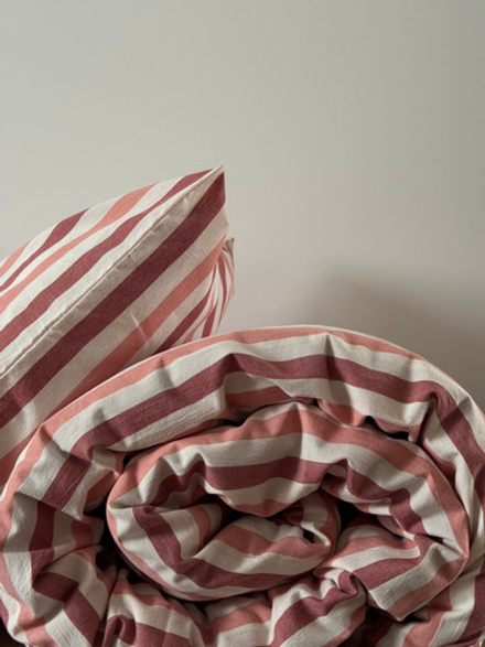 КПБ 1.5 сп с простыней на рез. 90х200 ВАРЕНЫЙ ХЛОПОК "Широкая розовая полоса"