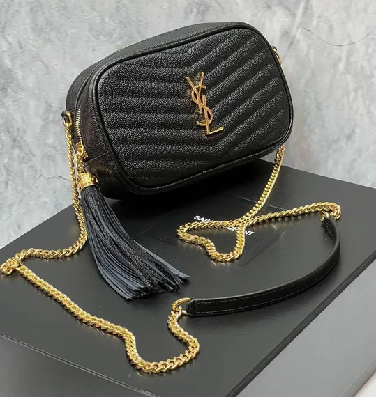Мини-сумка Saint Laurent Lou из стеганой кожи Grain De Poudre с тиснением, чёрный