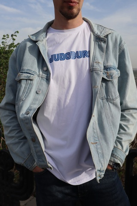 Футболка белая с синим принтом "Judo Buro"