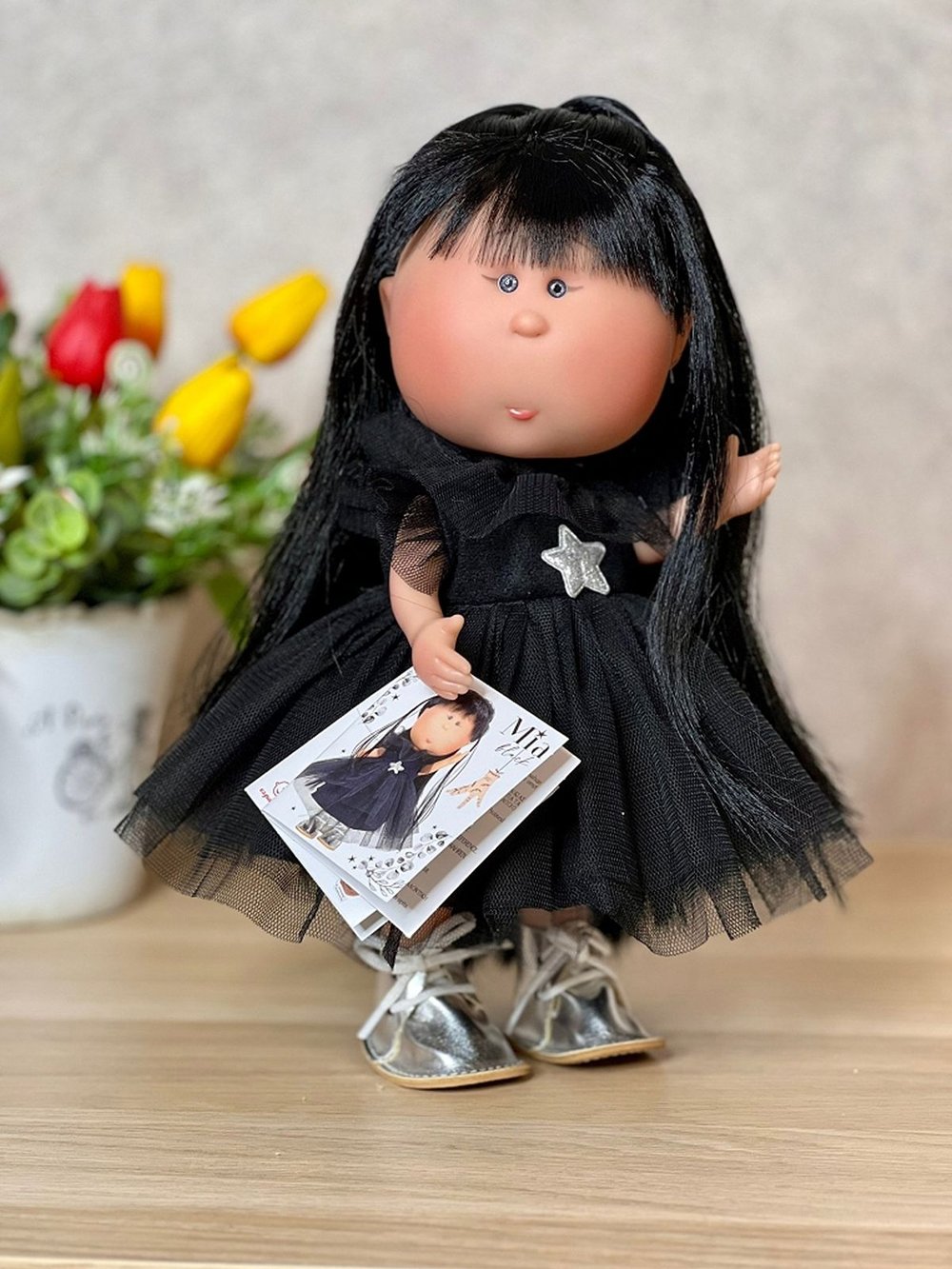 Кукла Nines виниловая 30см MIA CASE Black (3420)