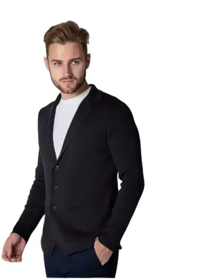 Пиджак вязаный