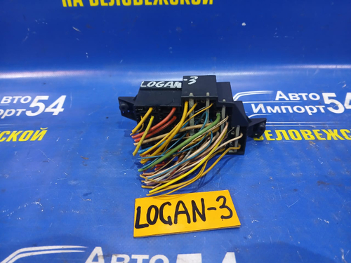 Блок предохранителей салонный RENAULT LOGAN 2010