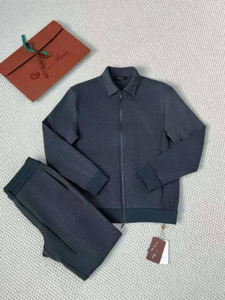 Прогулочный костюм Loro Piana