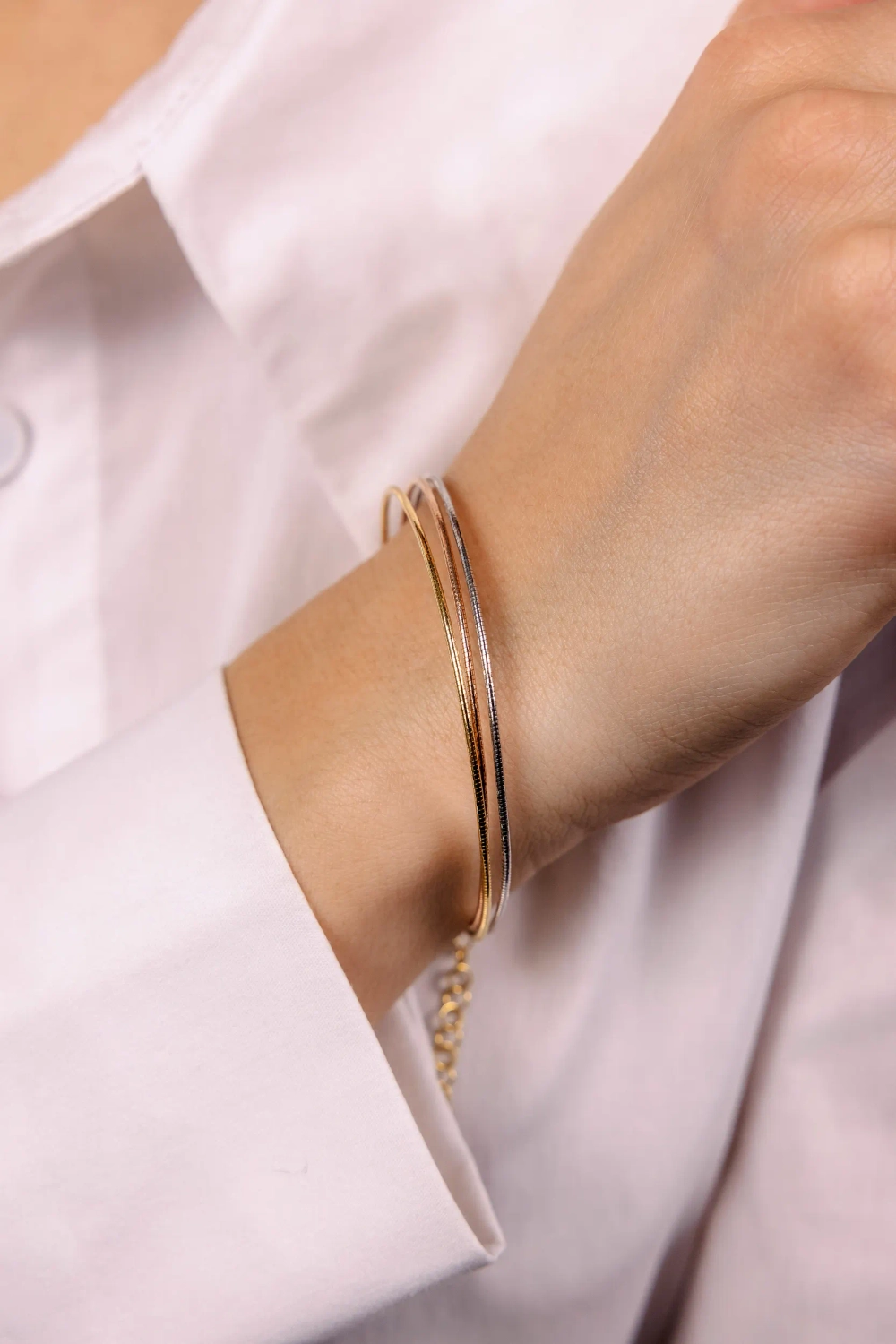 Полужесткий браслет триколор