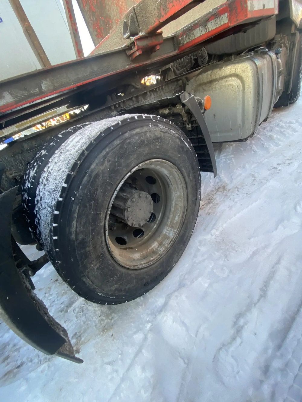 FAW J7 4x2 Седельный тягач CA4180P77K25E5 (Дизельный, 12,5 л, 553 л.с., АТ)