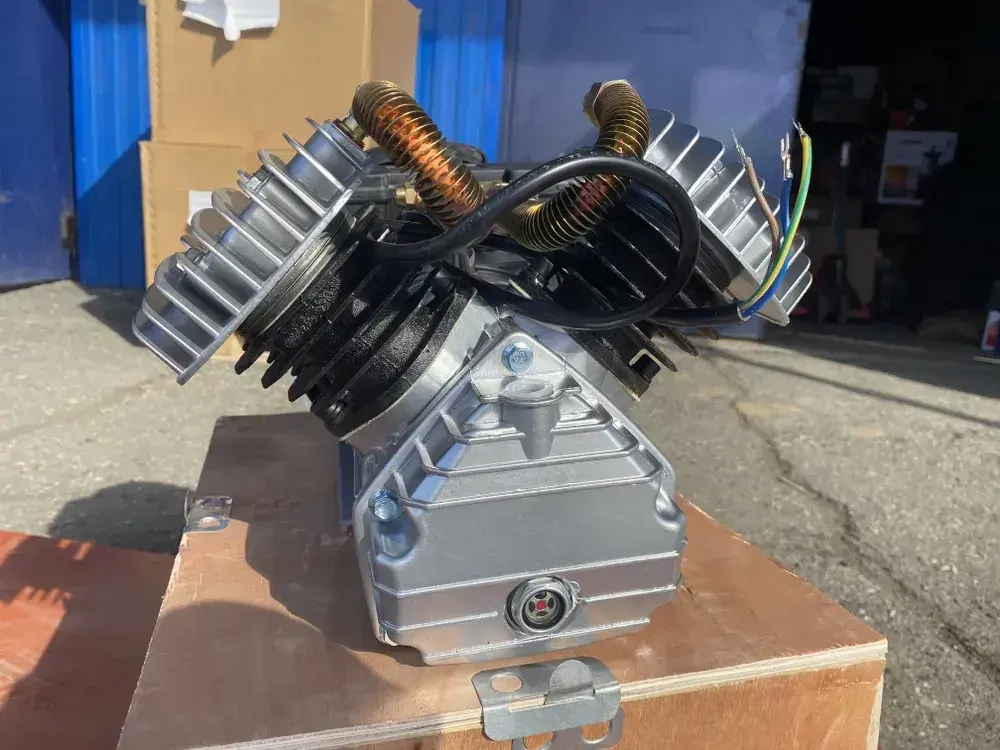 Окрасочный аппарат, 2200 Вт