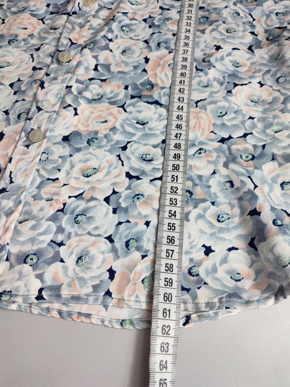 Рубашка романтичная с цветами 46-48 размер