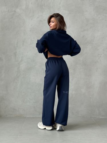 Синий спортивный костюм с вышивкой-лого