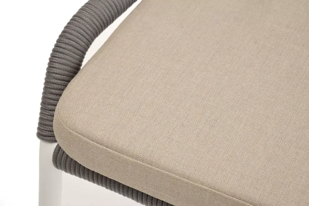 "Милан" стул плетеный из роупа, каркас алюминий белый шагрень, роуп светло-серый круглый, ткань бежевая
