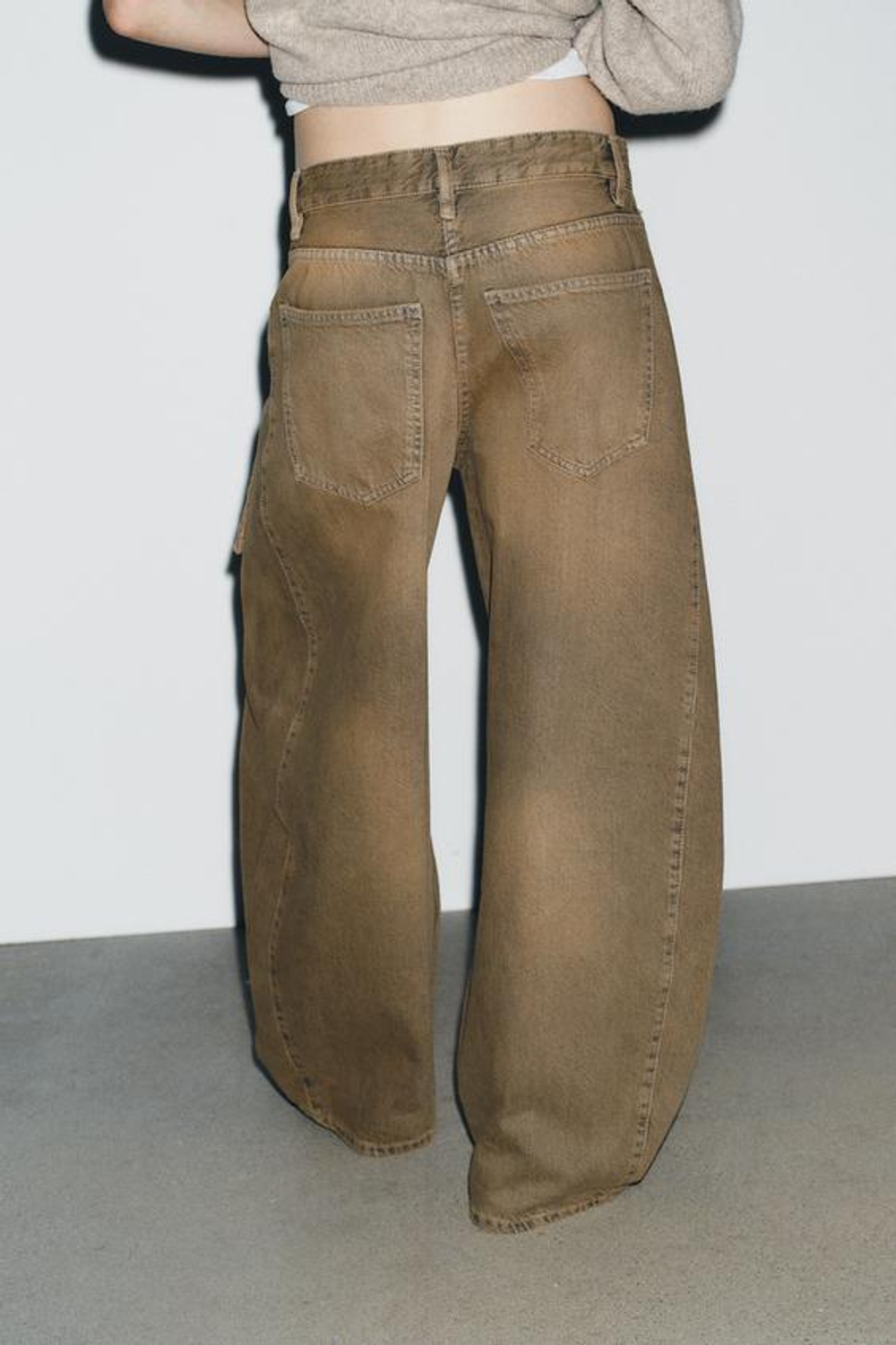 ZARA ДЖИНСЫ TRF ОВЕРСАЙЗ С НИЗКОЙ ПОСАДКОЙ, КОРИЧНЕВЫЙ