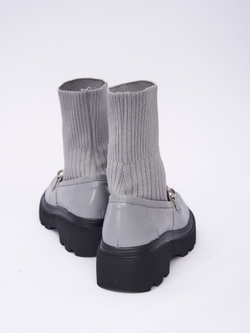 Лоферы с трикотажной вставкой