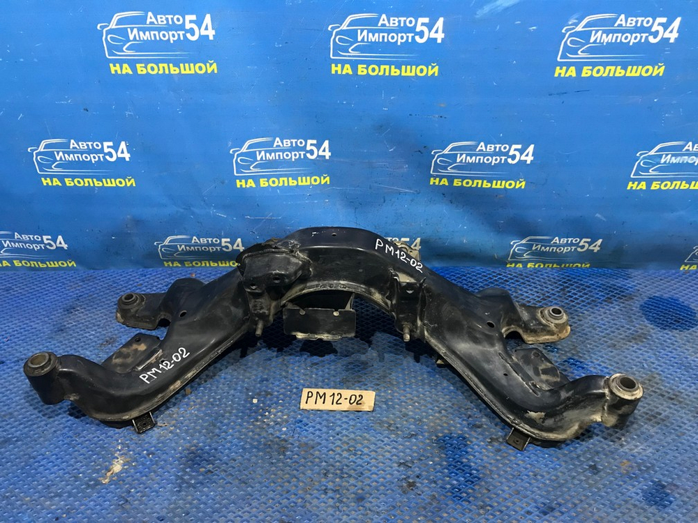 Балка передняя поперечная NISSAN LIBERTY 1999