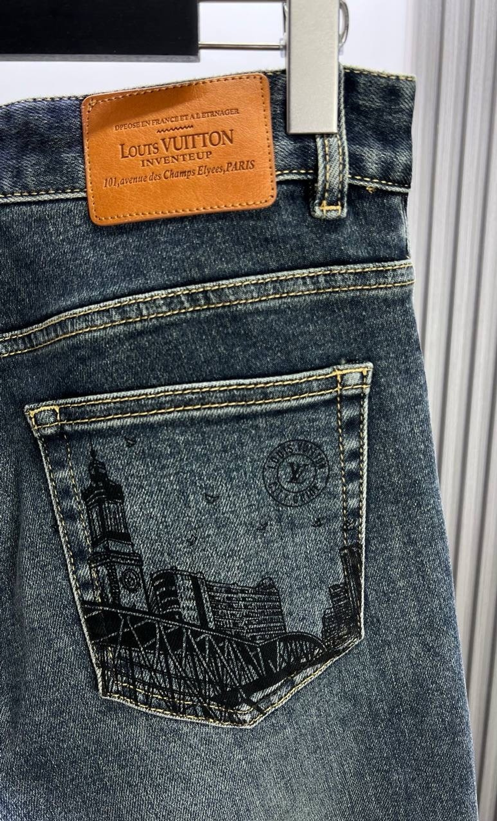 Джинсы Louis Vuitton