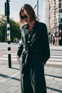 ZARA РУБАШКА С УЗЛОМ И МЕТАЛЛИЧЕСКИМИ ПУГОВИЦАМИ, ТЕМНО-СЕРЫЙ