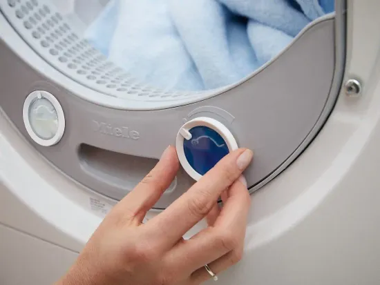 Сушильная машина Miele TCR790WP Chrome Edition, белый лотос