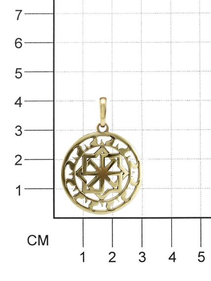 Фотография кулона Молвинец большой в солнце на размерной сетке.