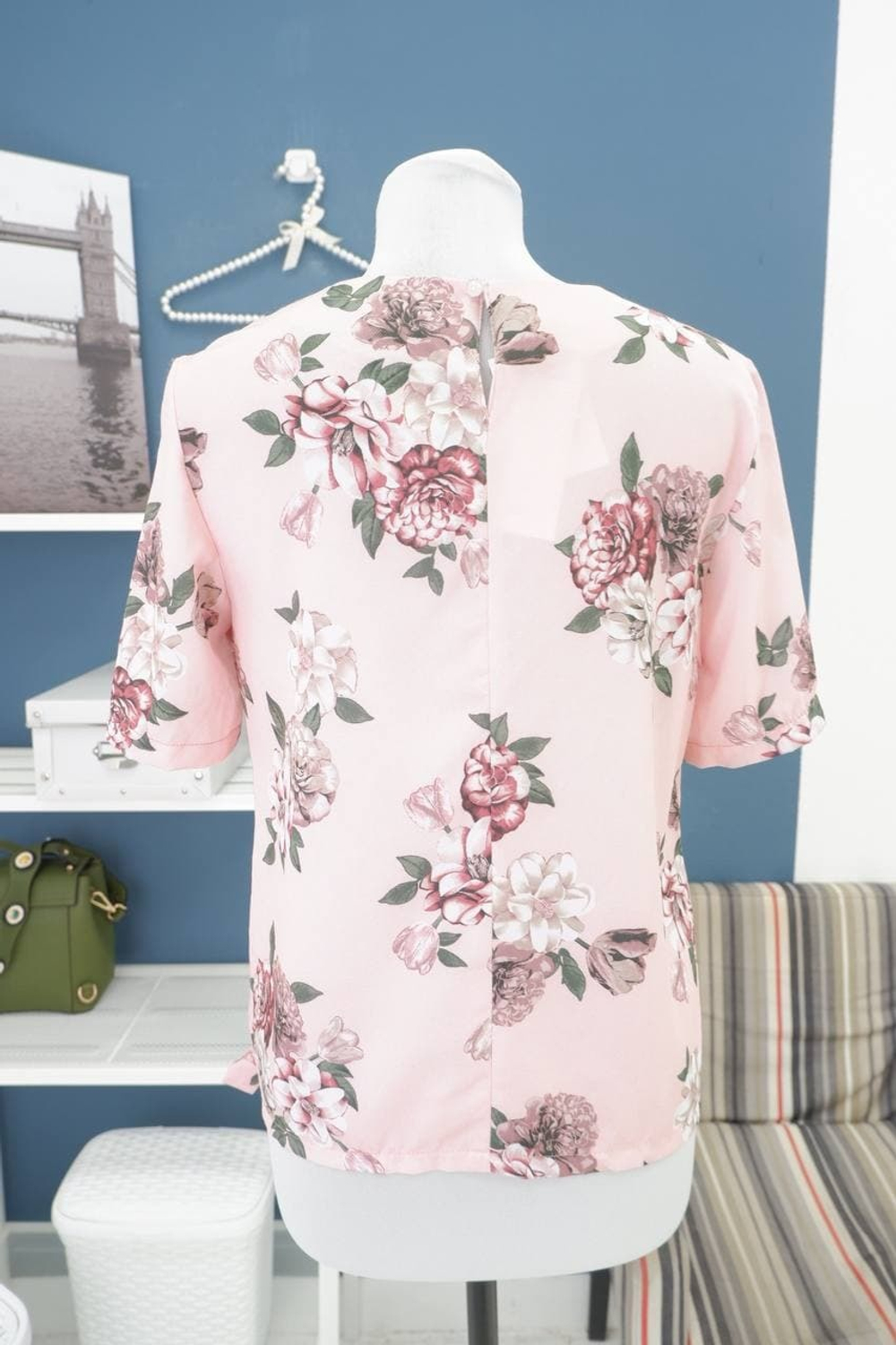 Блузка Deniza розовая с цветами 46 размер, новая