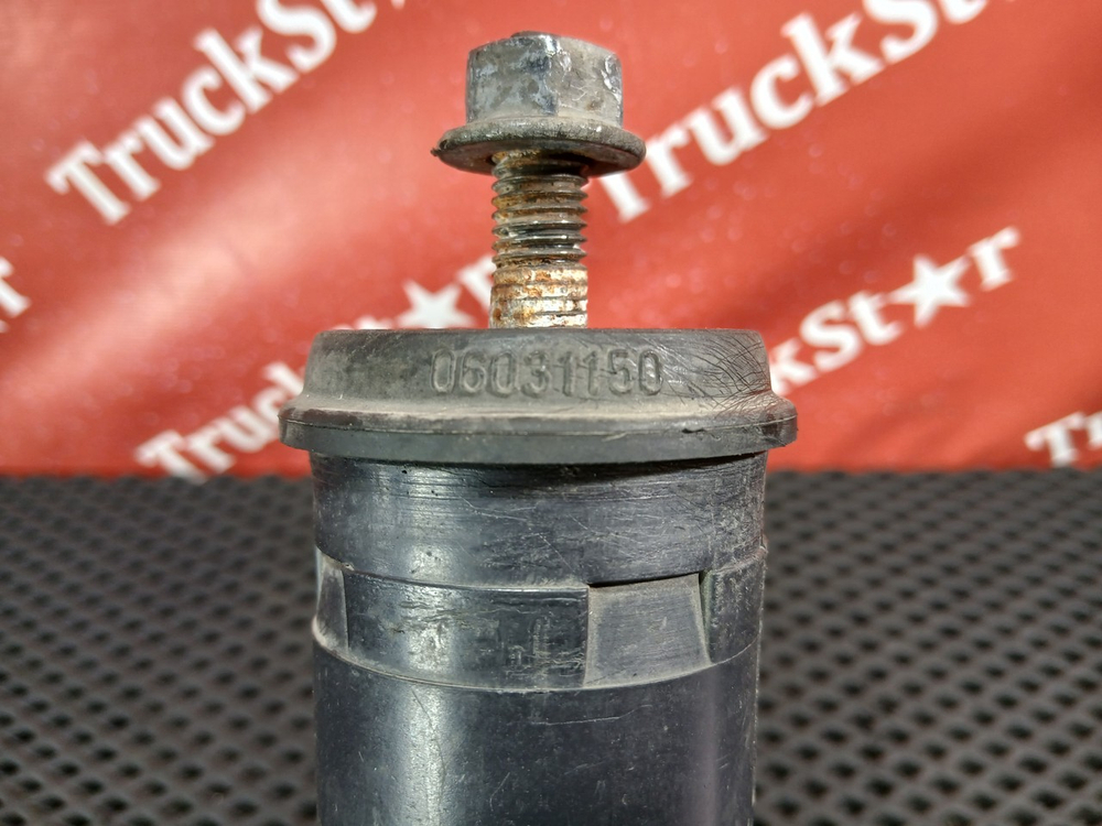 Амортизатор кабины передний