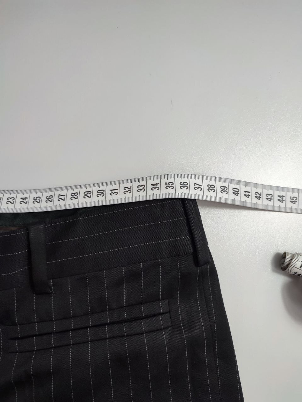 Брюки в полоску классические 44 размер