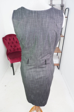 Платье Shendel для офиса, визуально на 46 размер