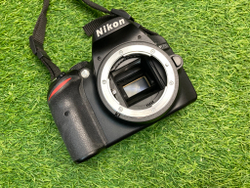 Nikon D3200 6.800 кадров