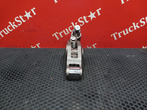 Коромысло выпускного клапана 2024г.