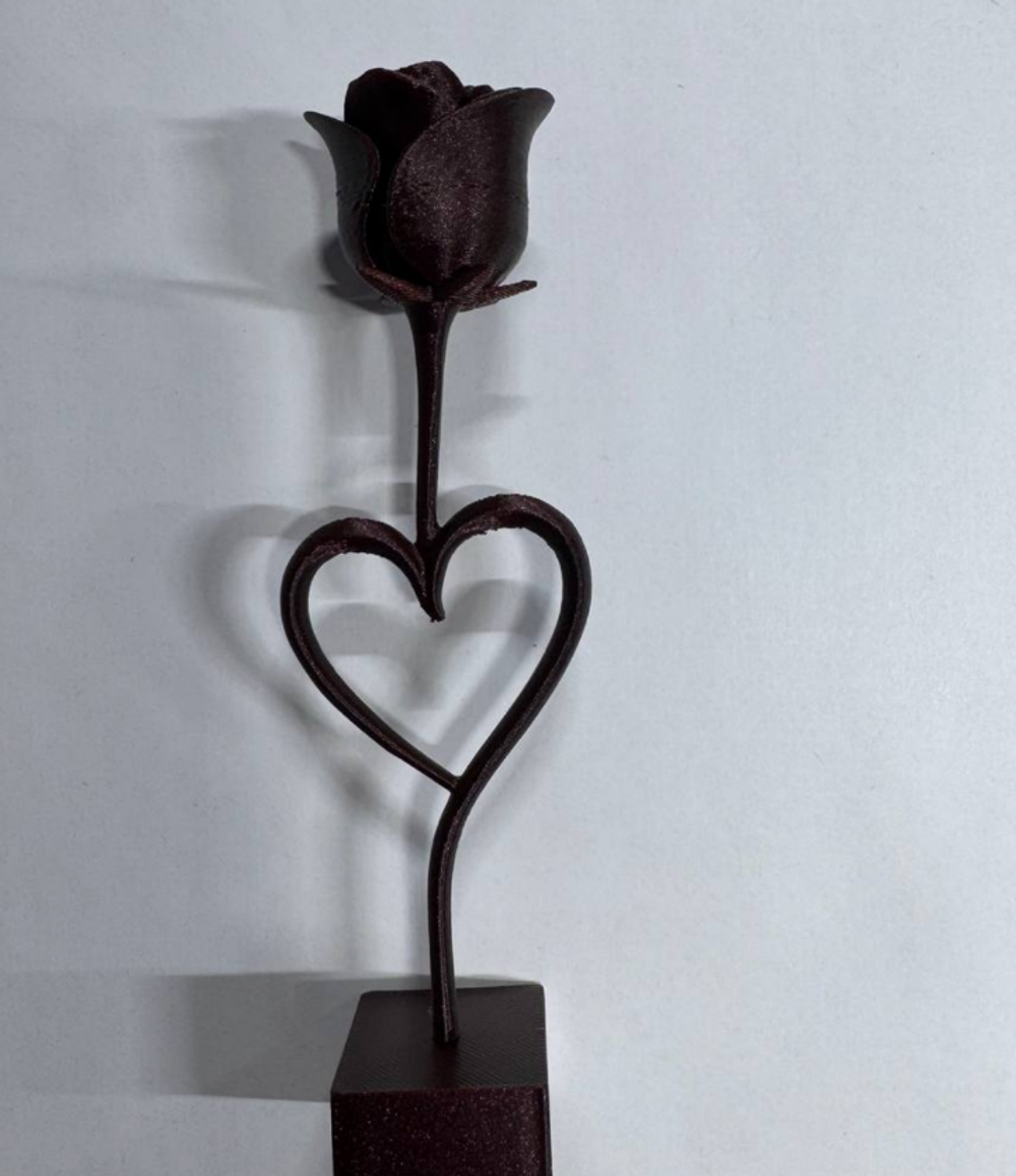 Роза вечной любви