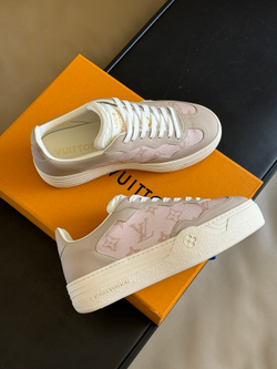 Louis Vuitton Groovy Sneaker