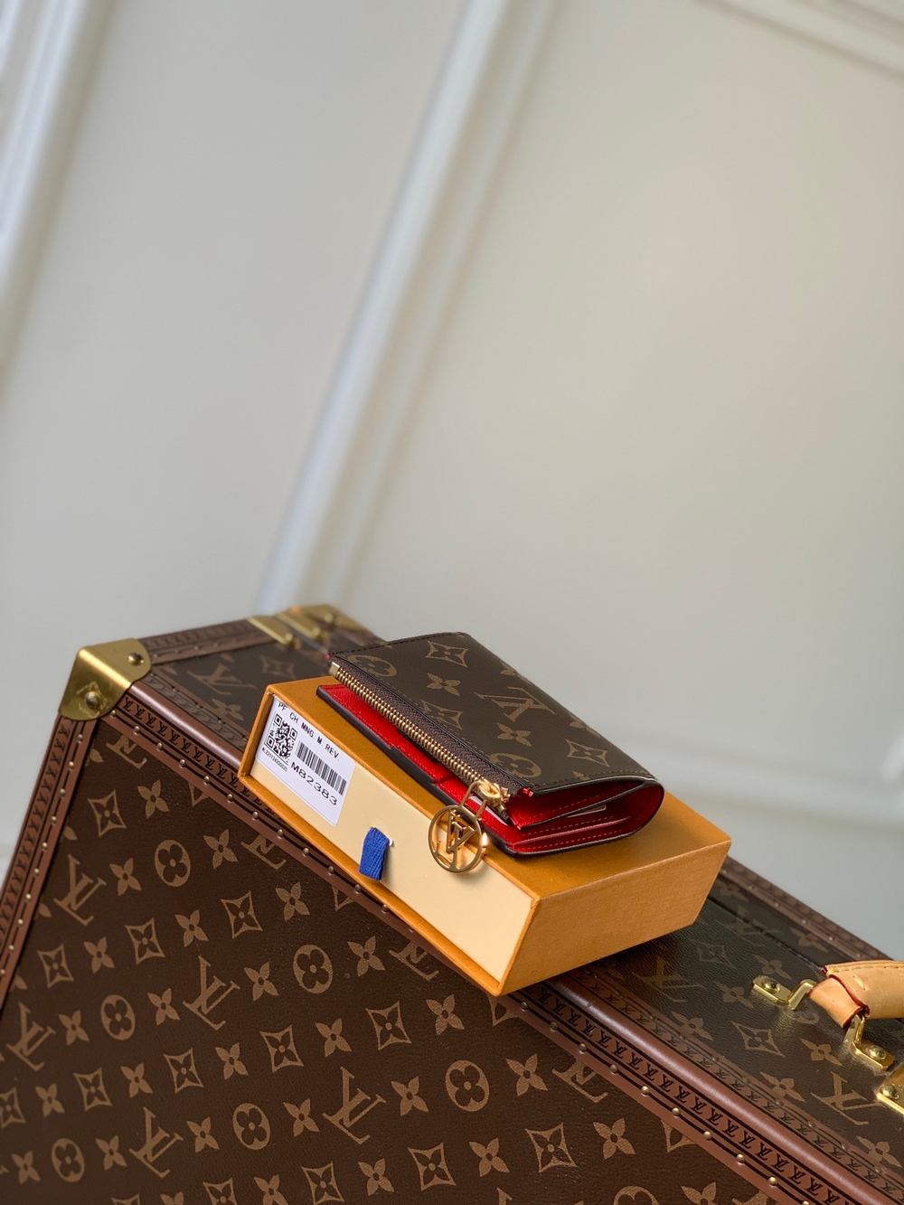 Louis Vuitton Lisa Wallet
