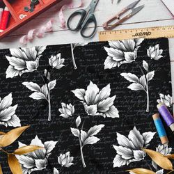 Ткань флис скульптура цветов на чёрном фоне с надписями