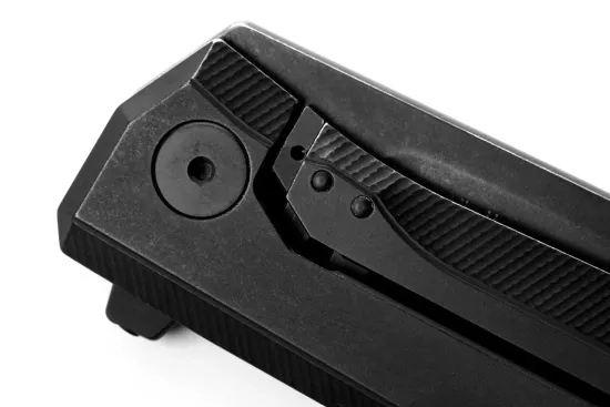 Нож Lion Steel Myto - клинок MagnaCut, рукоять - карбон Toxis Stone (L/MT01MC TS)