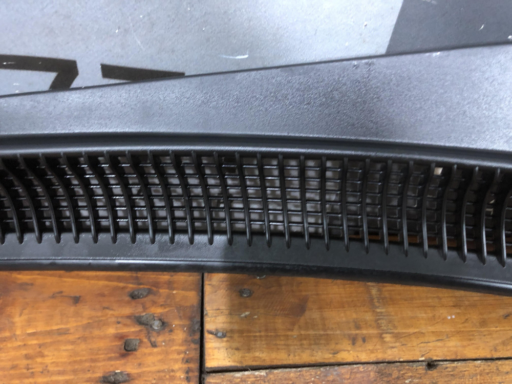 Жабо правая часть Hyundai Accent 2 00-12 Новое Оригинал 8616025901