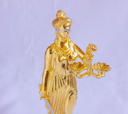 Статуэтка "Фемида"