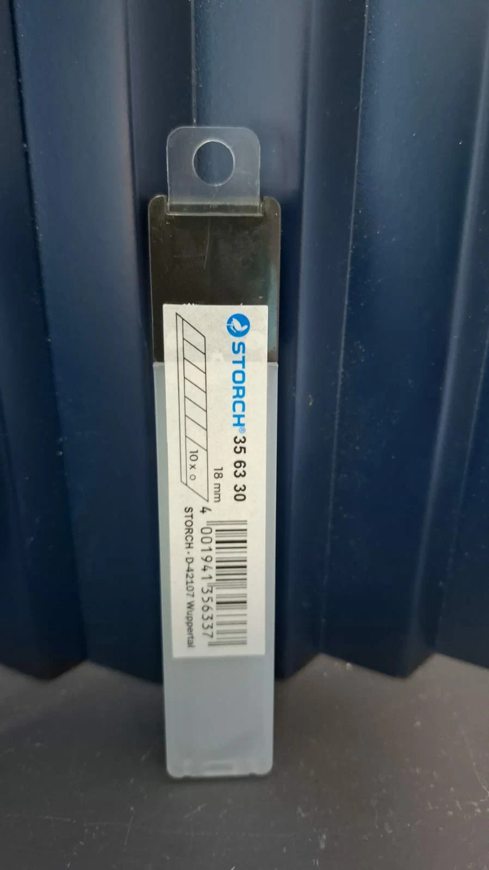 STORCH Standart Abbrechklingen breit 10 отламываемых лезвий, 18мм, в футляре