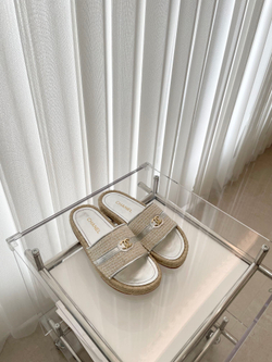 Chanel Slide