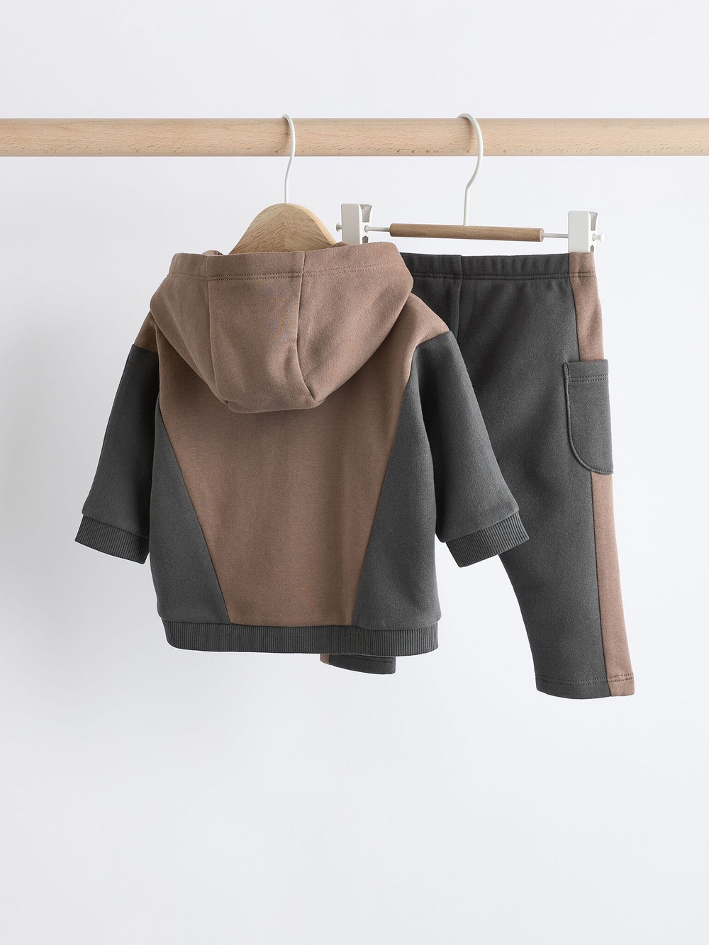 Толстовка и спортивные брюки в комплекте для малышей Next 984-951, Коричневый, Темно-серый