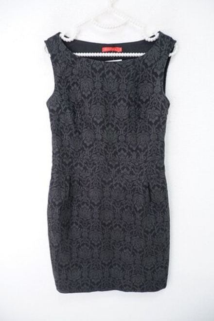 Платье Ostin приталенное 44 размер