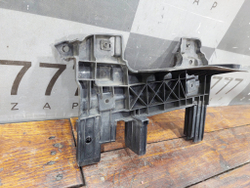 Кронштейн решетки радиатора правый Haval Jolion 24-нв Б/У Оригинал 5509103XST13A